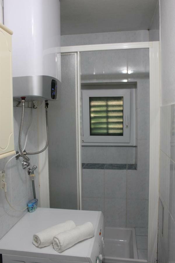 Apartman Tafra Omiš Esterno foto