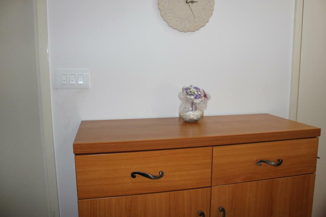 Apartman Tafra Omiš Esterno foto