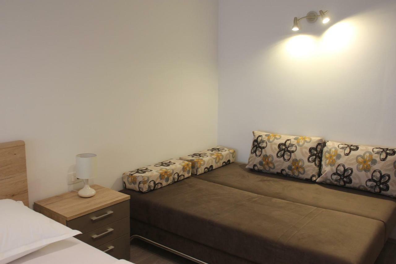 Apartman Tafra Omiš Esterno foto