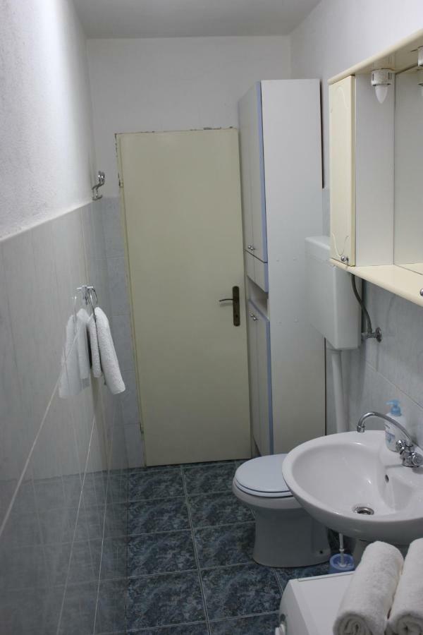Apartman Tafra Omiš Esterno foto