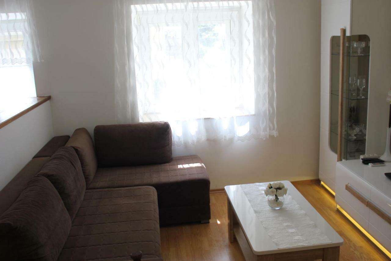 Apartman Tafra Omiš Esterno foto