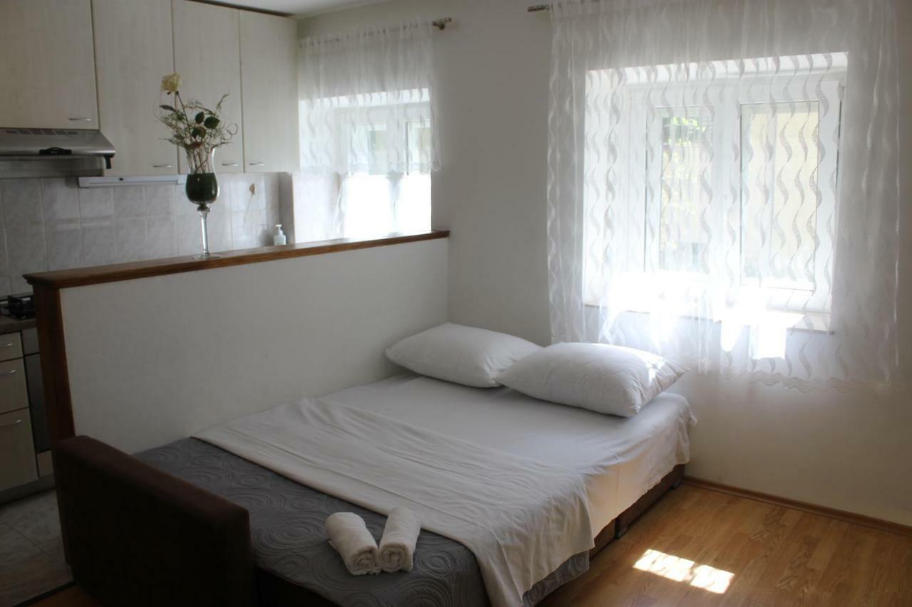 Apartman Tafra Omiš Esterno foto